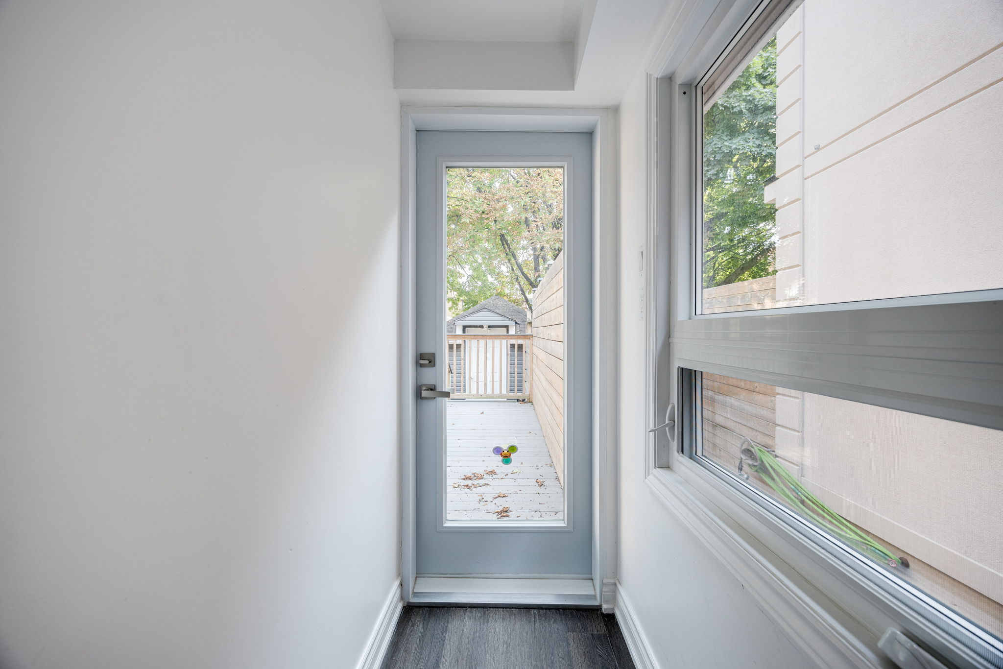 Toronto property showcase — delivered property photograph 36