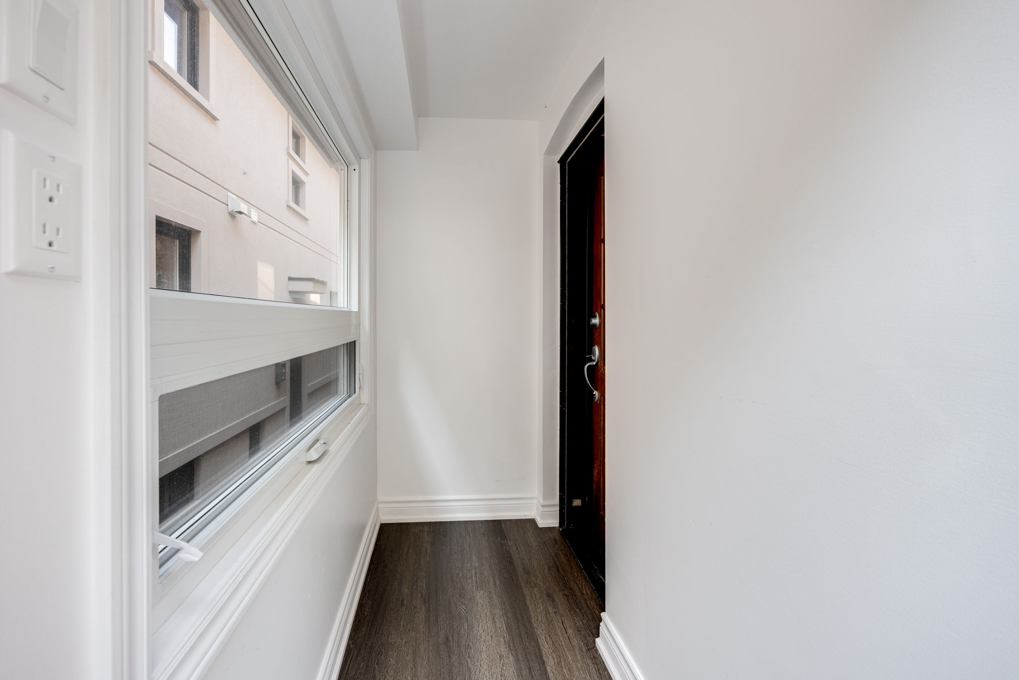 Toronto property showcase — delivered property photograph 37