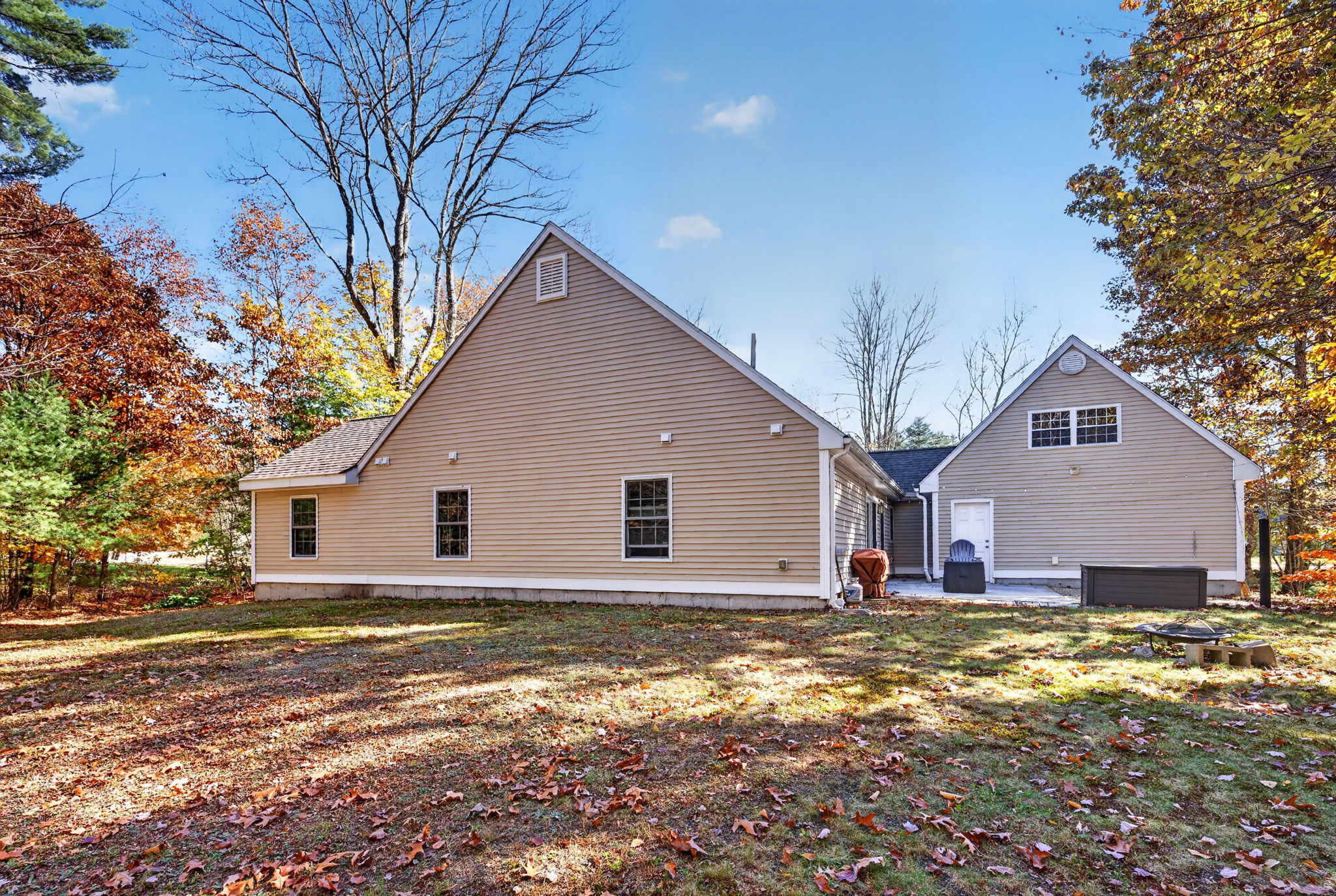 15 Memory Ln, Loudon, NH 03307, USA Photo 28