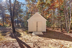 15 Memory Ln, Loudon, NH 03307, USA Photo 25
