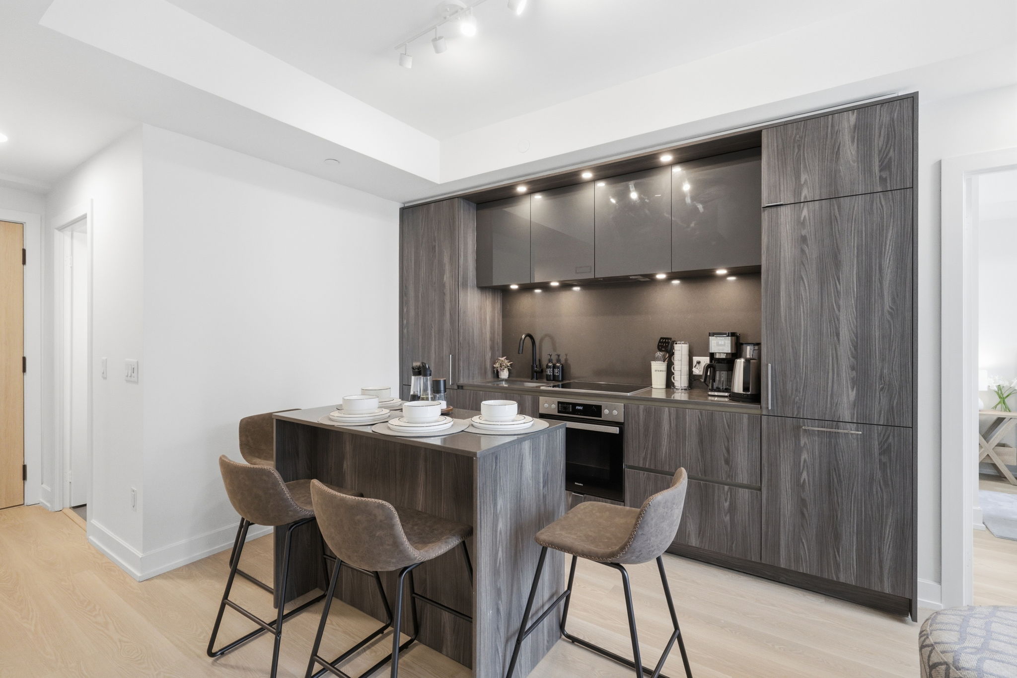Property in Toronto — delivered property photograph 7