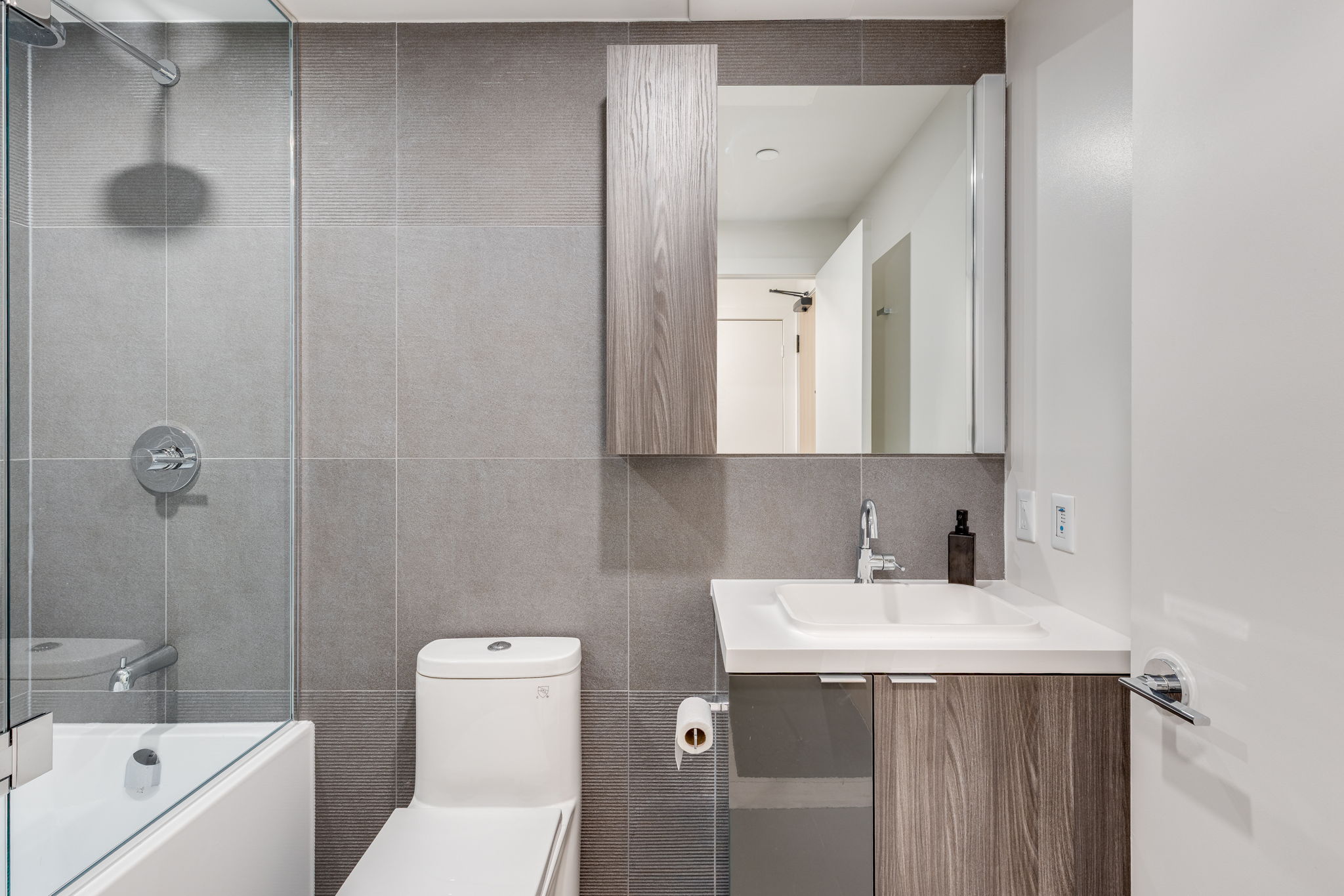 Toronto property showcase — delivered property photograph 18