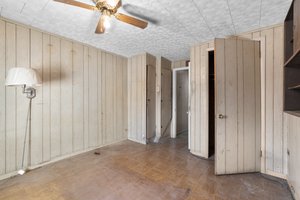 19. Upper bedroom.jpg