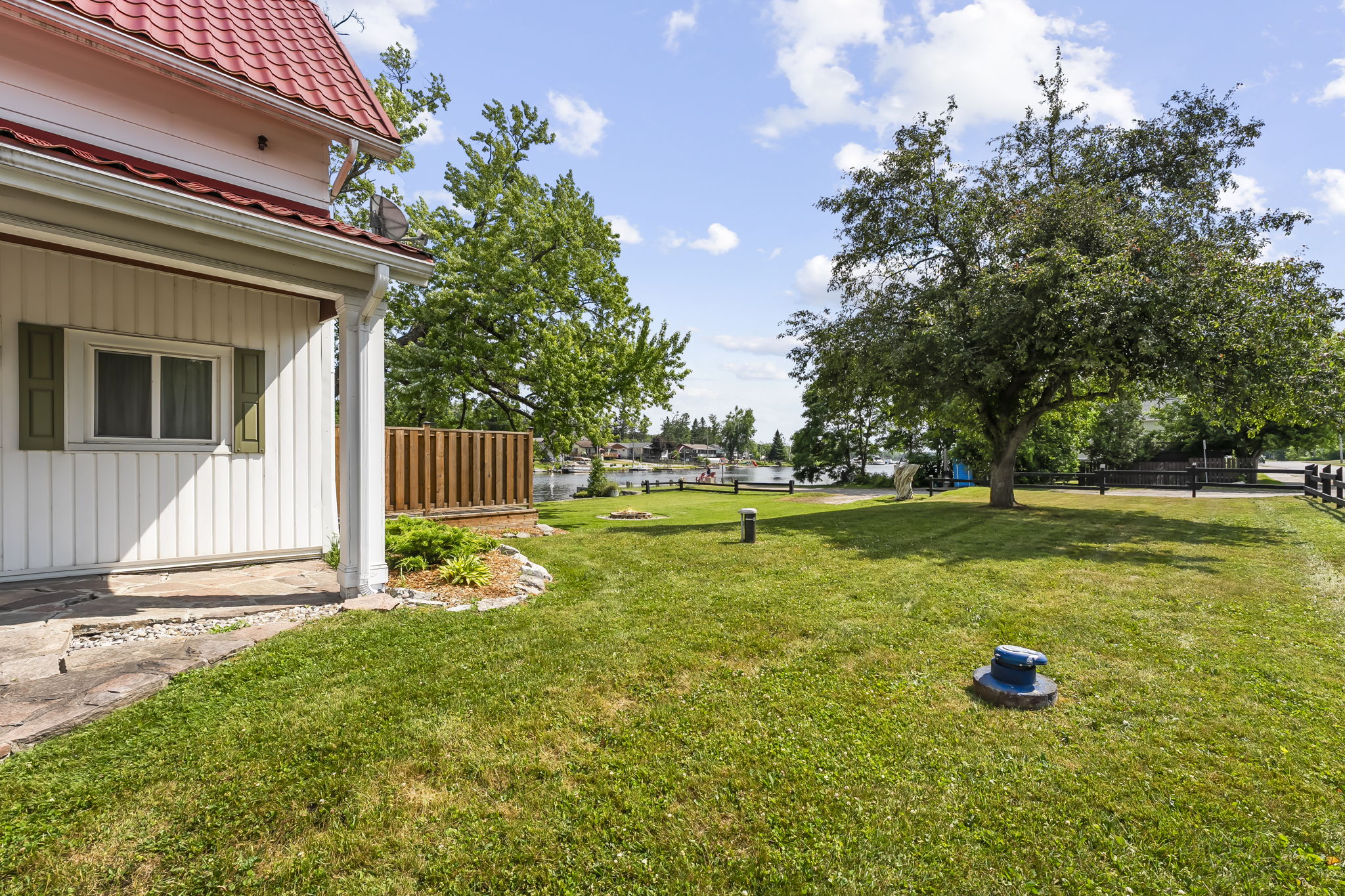  Photo 48