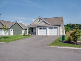 15 Pasture Ln Nashua NH-36