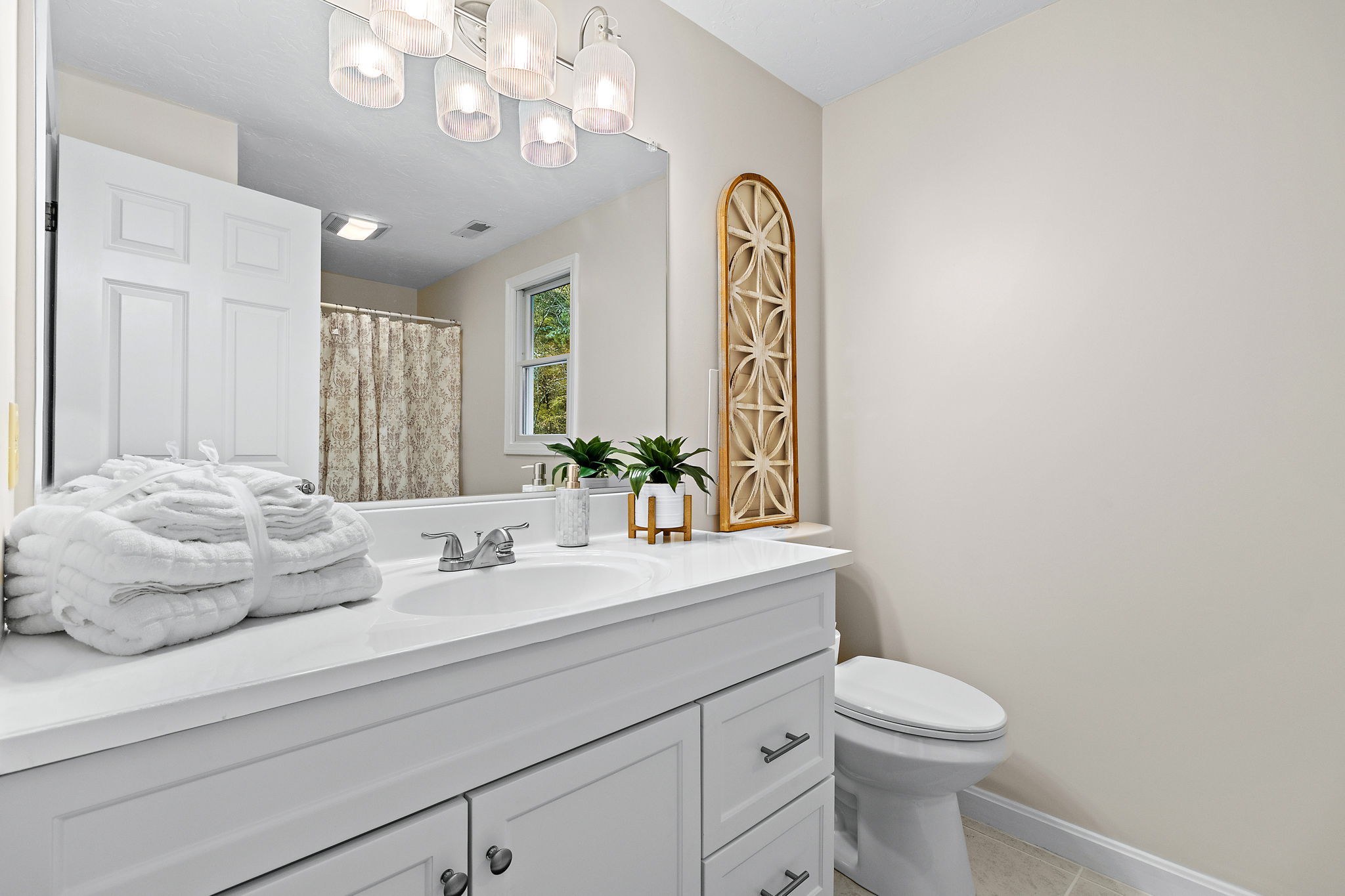 Main Bathroom