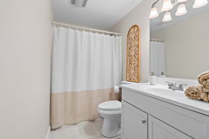 2nd Floor Bathroom