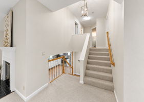 2nd Floor Stairway/Landing