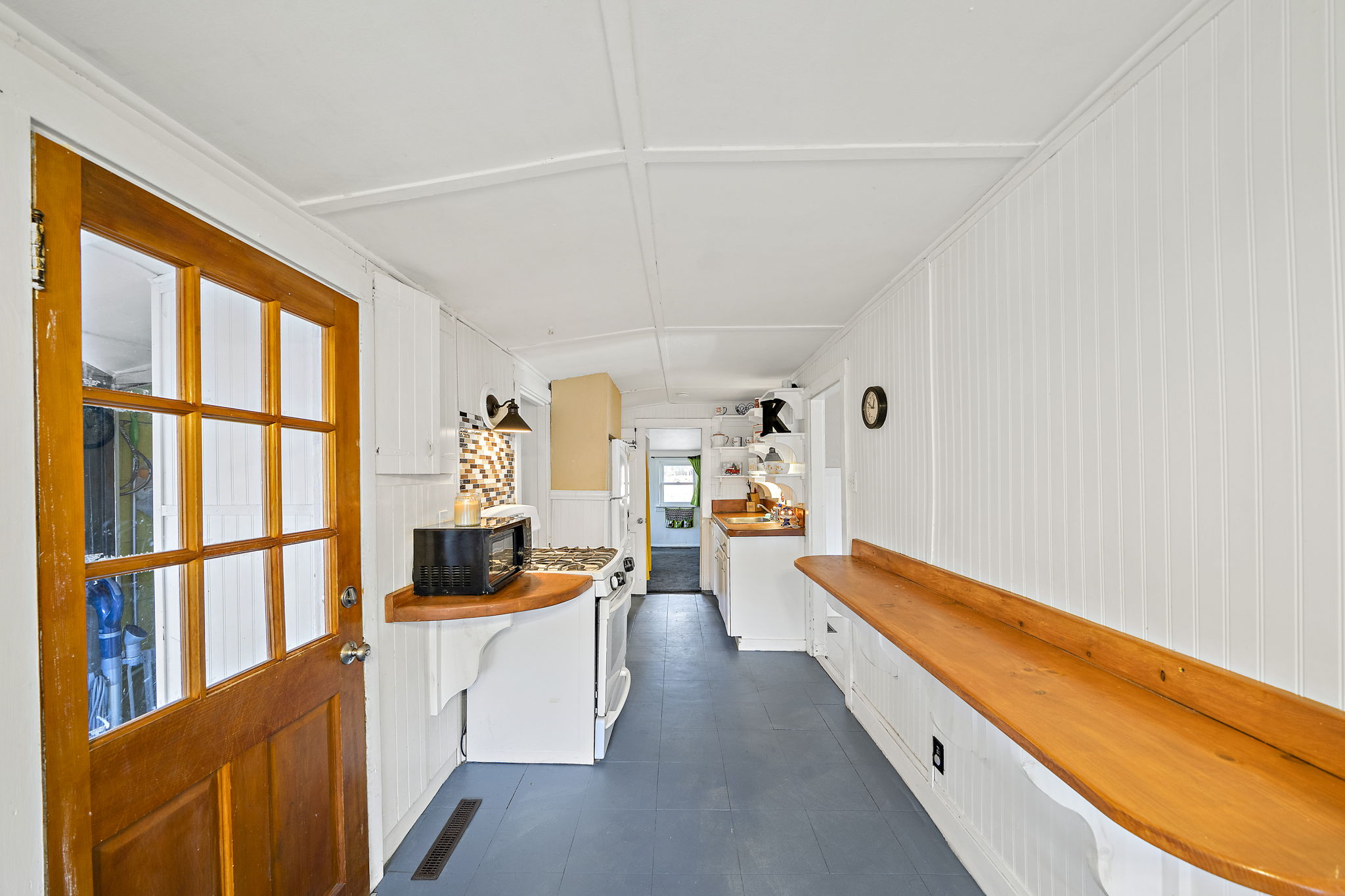 15 Shepard Ave, Pembroke, MA 02359 TMRE Photography