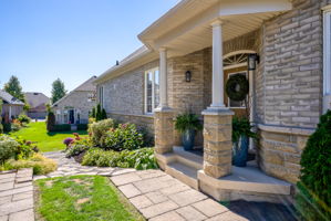 15 Shortreed Ln, Port Hope, ON L1A 3V7, Canada Photo 6