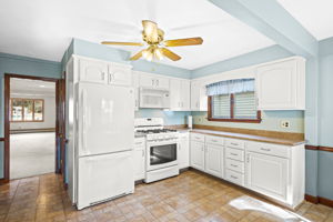  15 Sturges St, Medford, MA 02155, US Photo 17