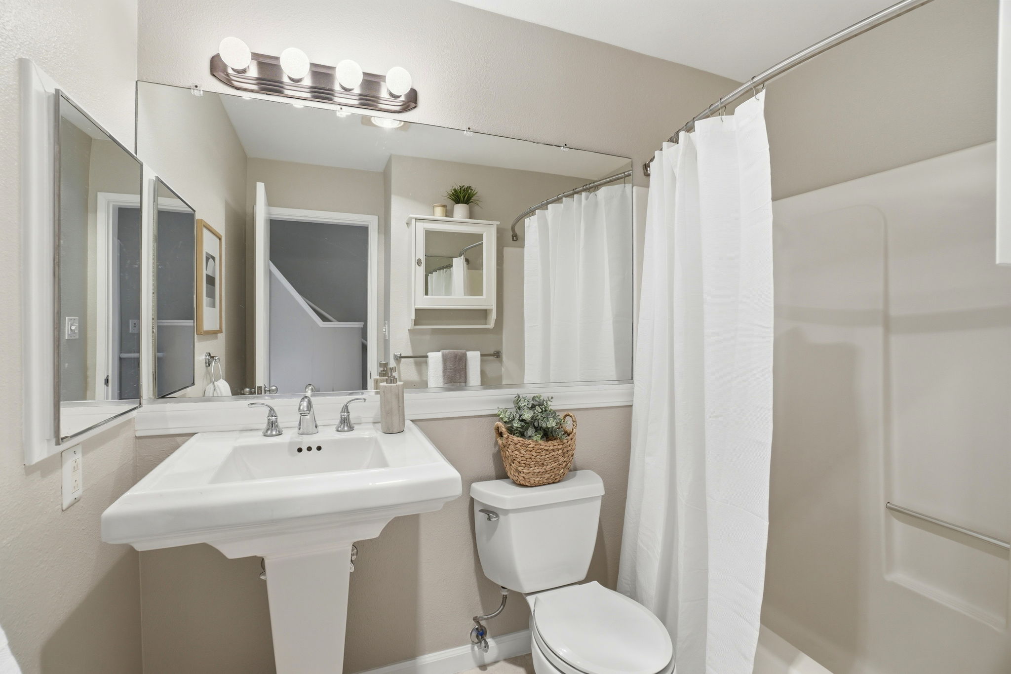 028_f8_15 Teresita Blvd unit 12