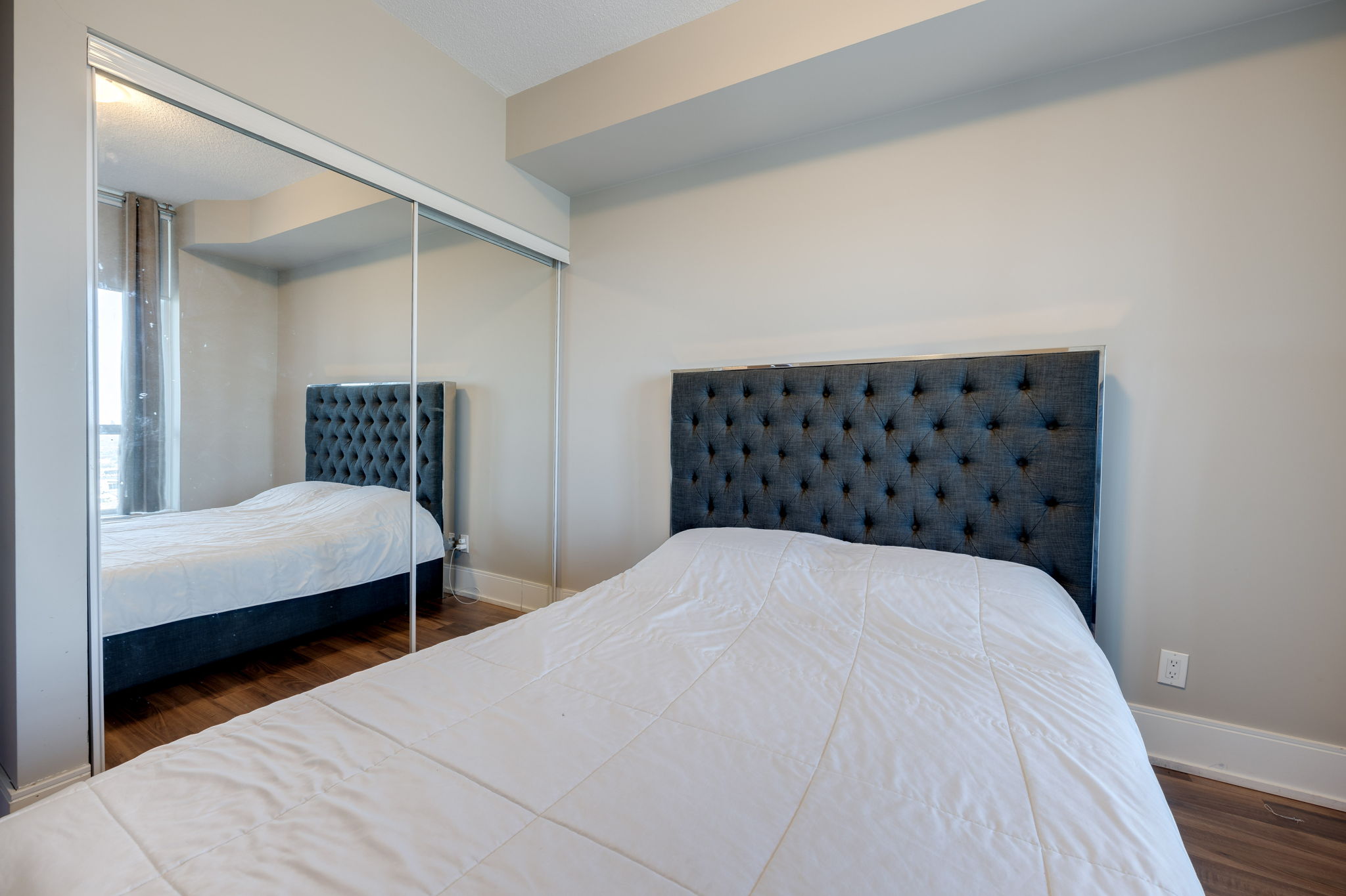 Toronto property showcase — delivered property photograph 11
