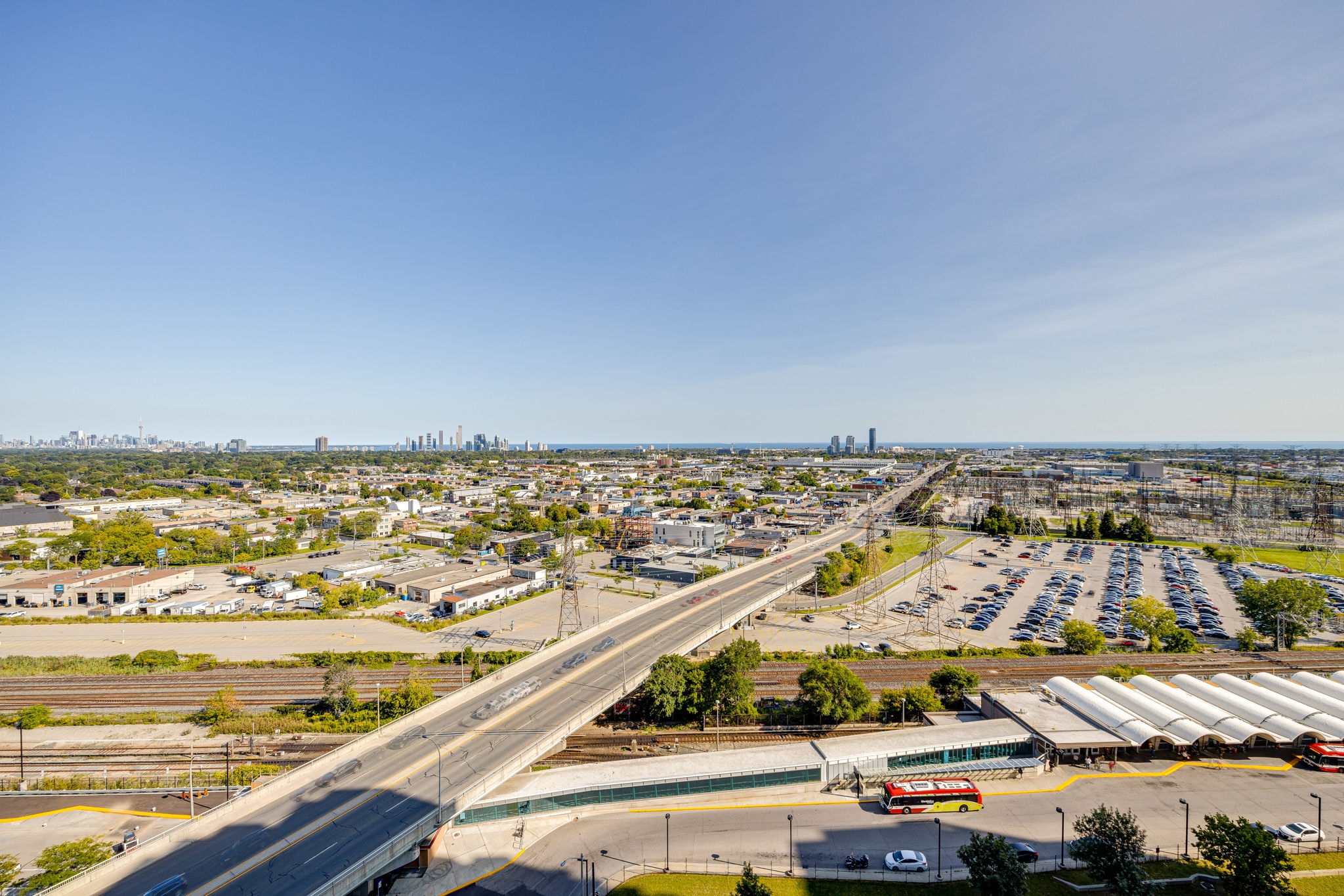 Toronto property showcase — delivered property photograph 17