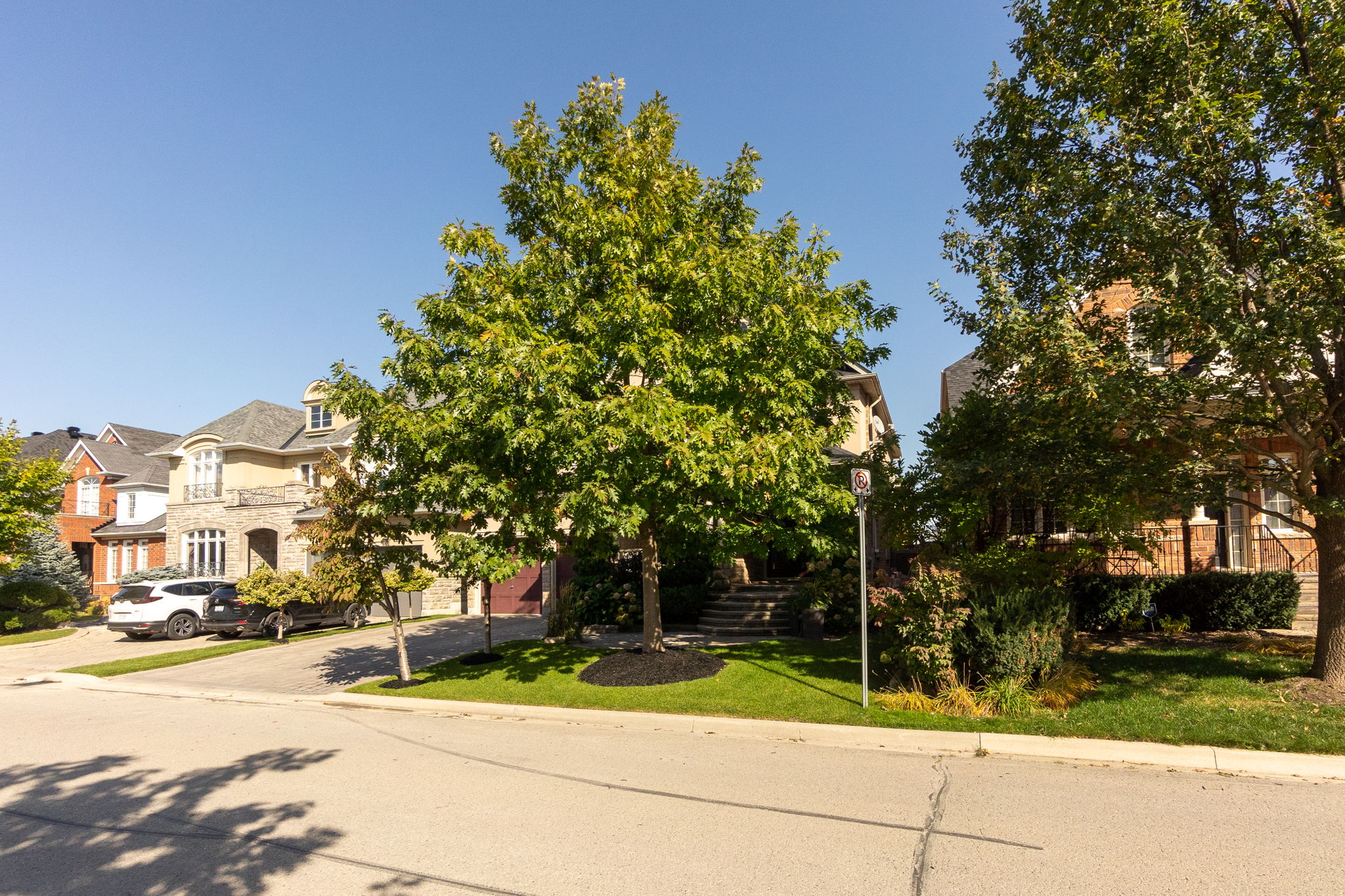15 Weslock Crescent, Aurora, ON L4G 7Y9, Canada Photo 10