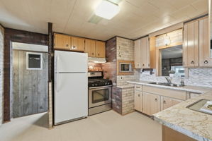  Photo 15