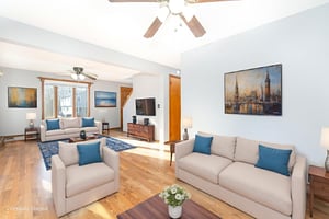 1T5A0128-Edit virtually staged.jpeg