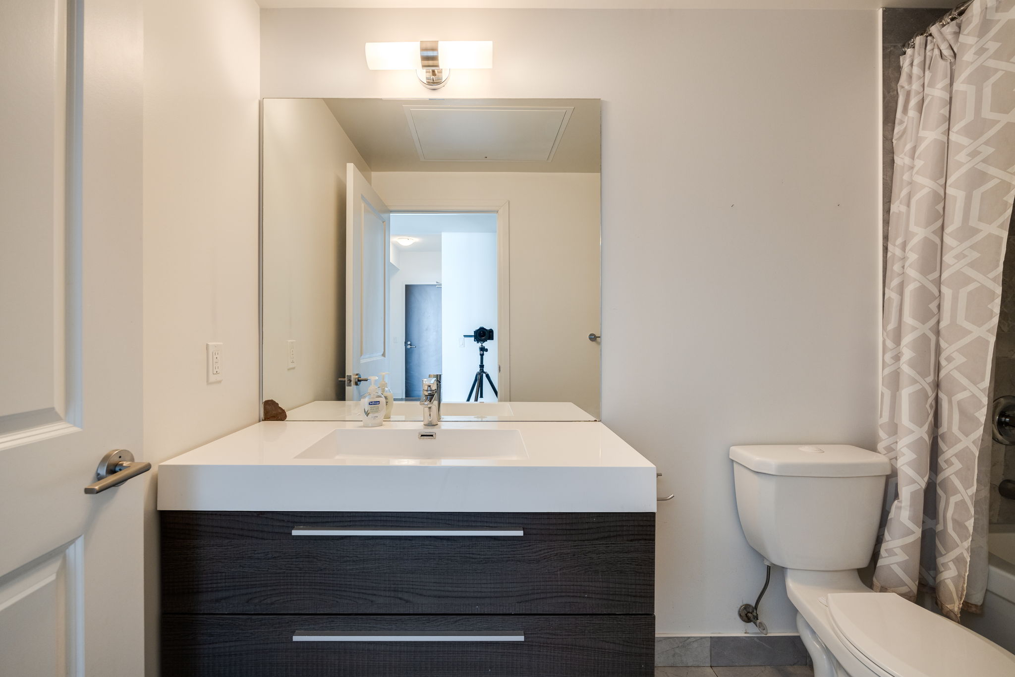 Toronto property showcase — delivered property photograph 18