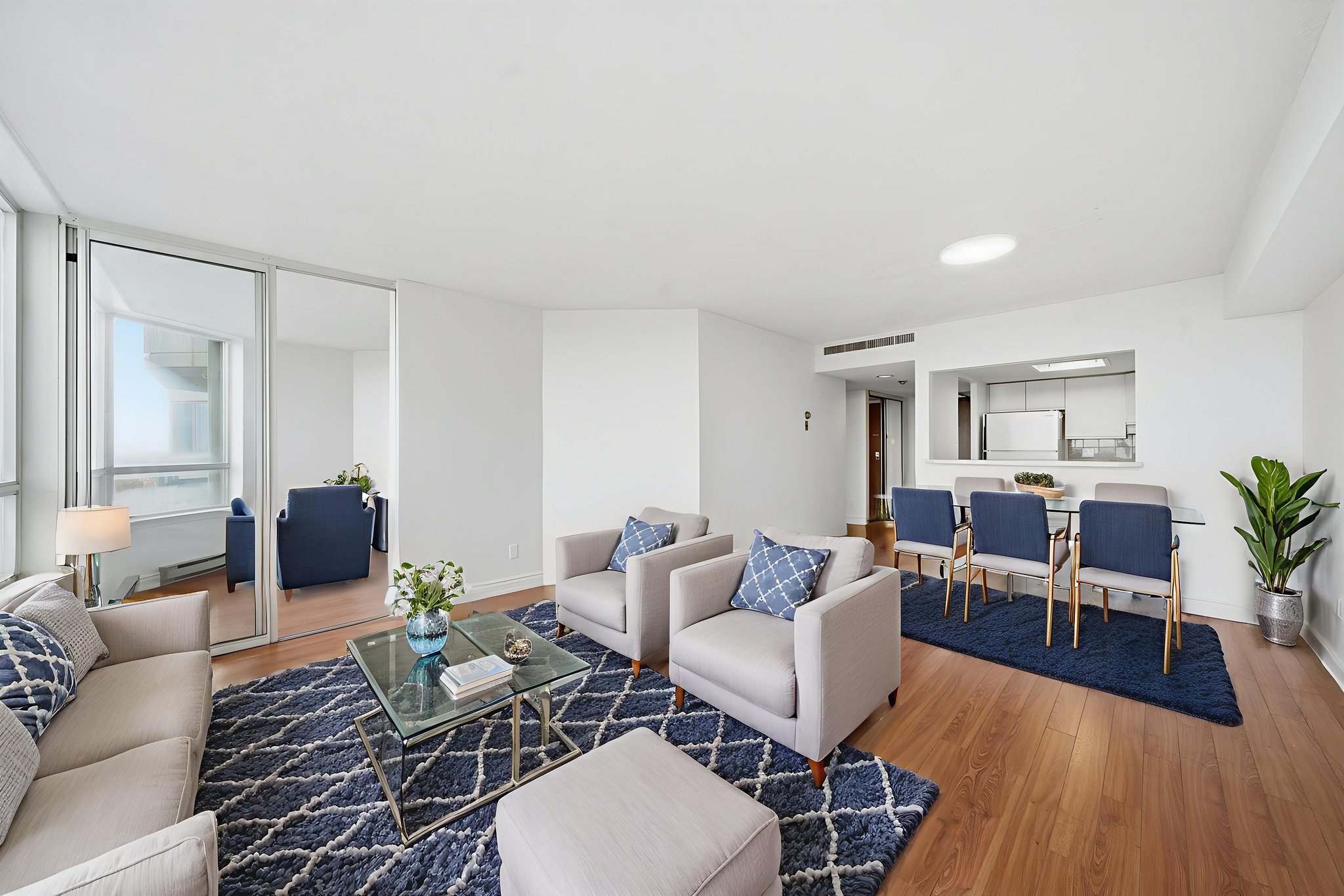 _DSC6013 virtually staged.jpeg