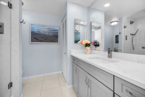 Master Bathroom1a