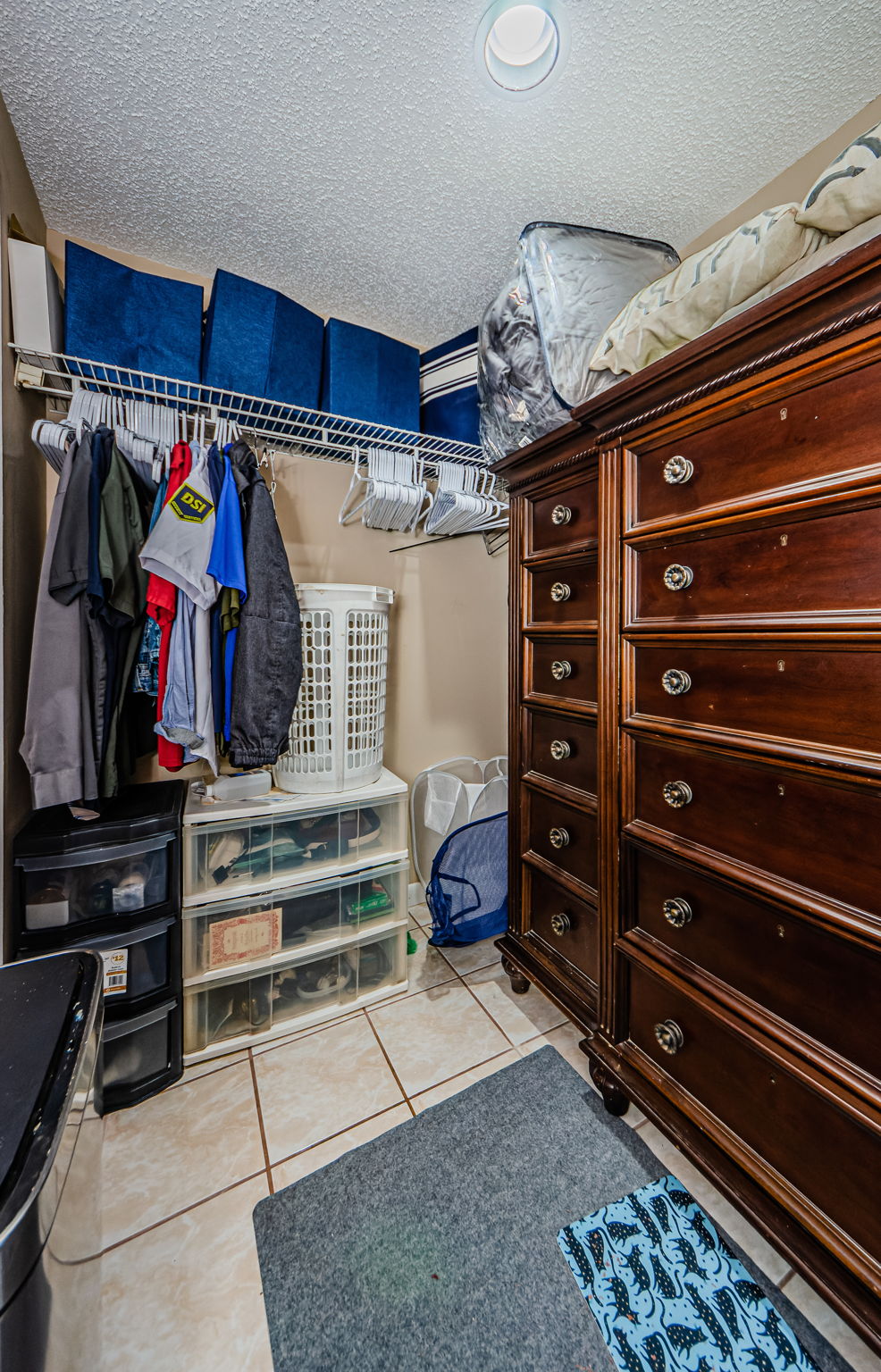 Master Closet 1