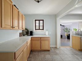 150 Bishop St-18