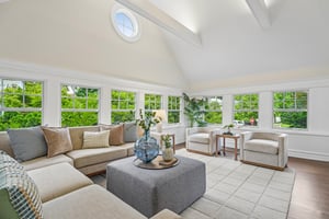Second Floor Lounge