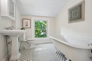 Third floor bath
