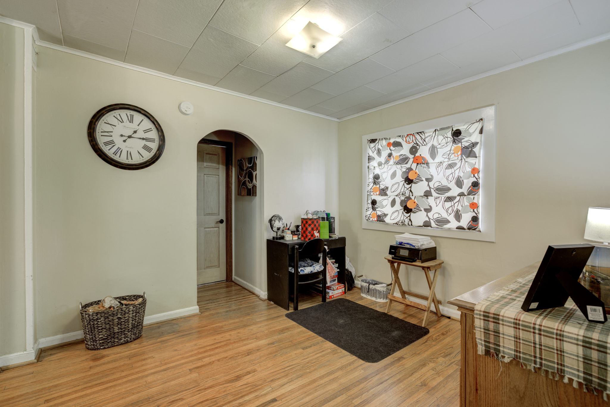 6 Living Room