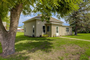 1 Exterior Front