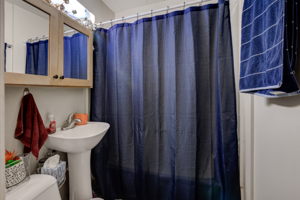 12 Bathroom