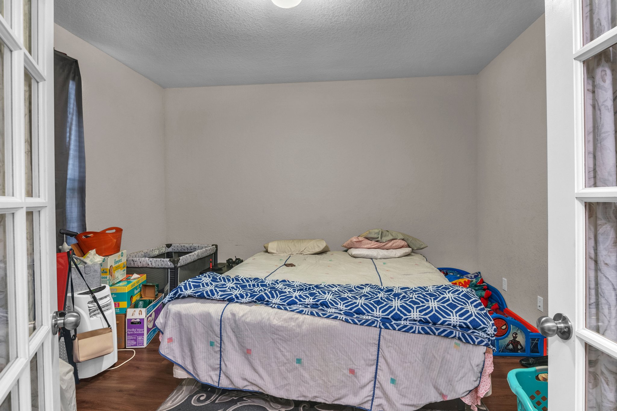  Photo 12