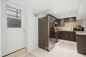  Photo 112
