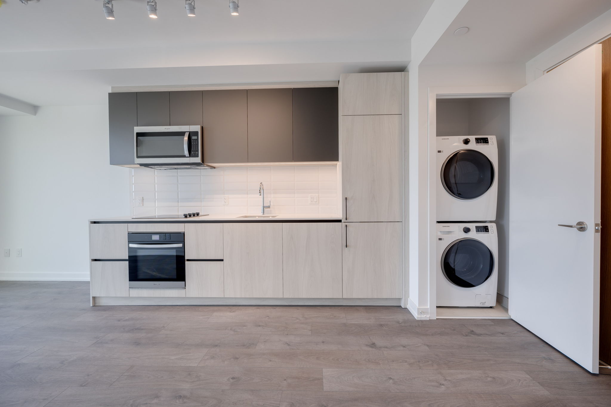 Toronto property showcase — delivered property photograph 6