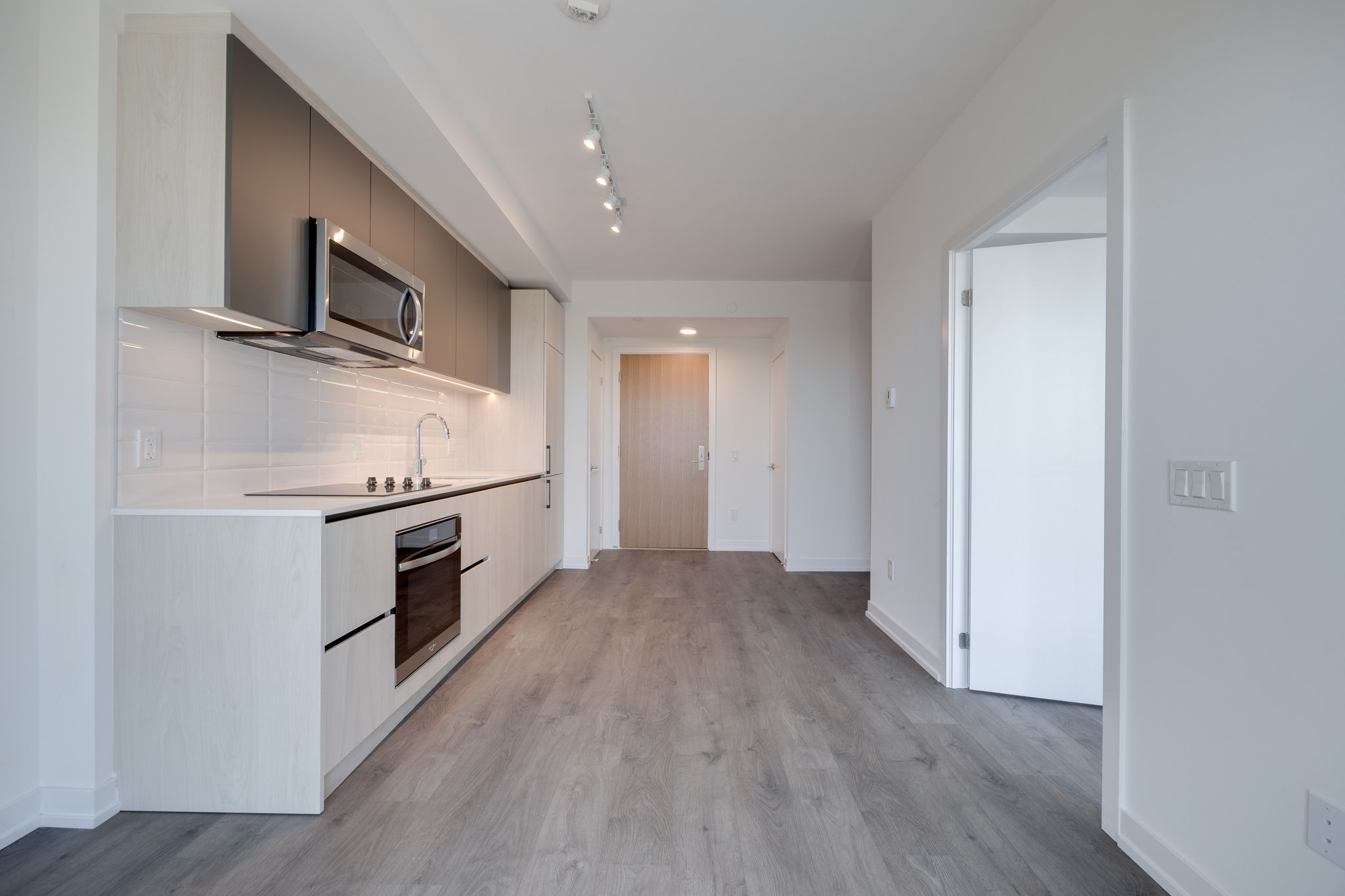 Toronto property showcase — delivered property photograph 11