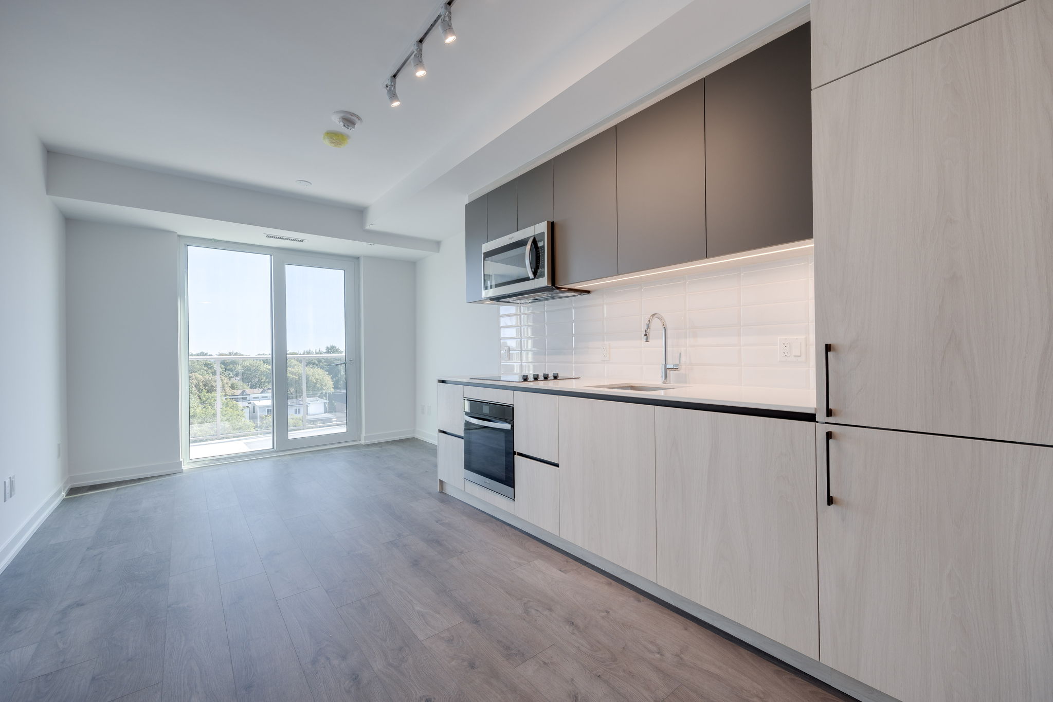 Toronto property showcase — delivered property photograph 4