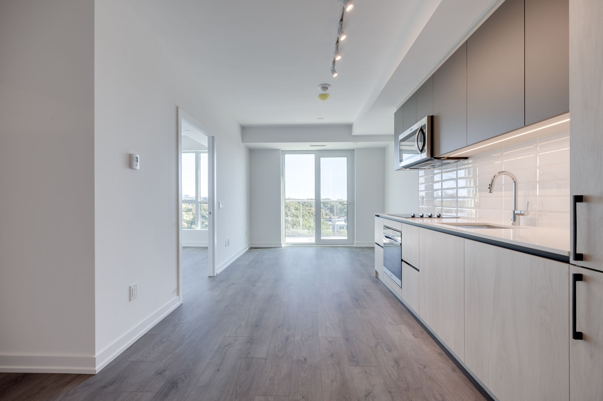 Toronto property showcase — delivered property photograph 3