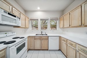 150 N Magnolia Pond Pl, Spring, TX 77381-005.jpg
