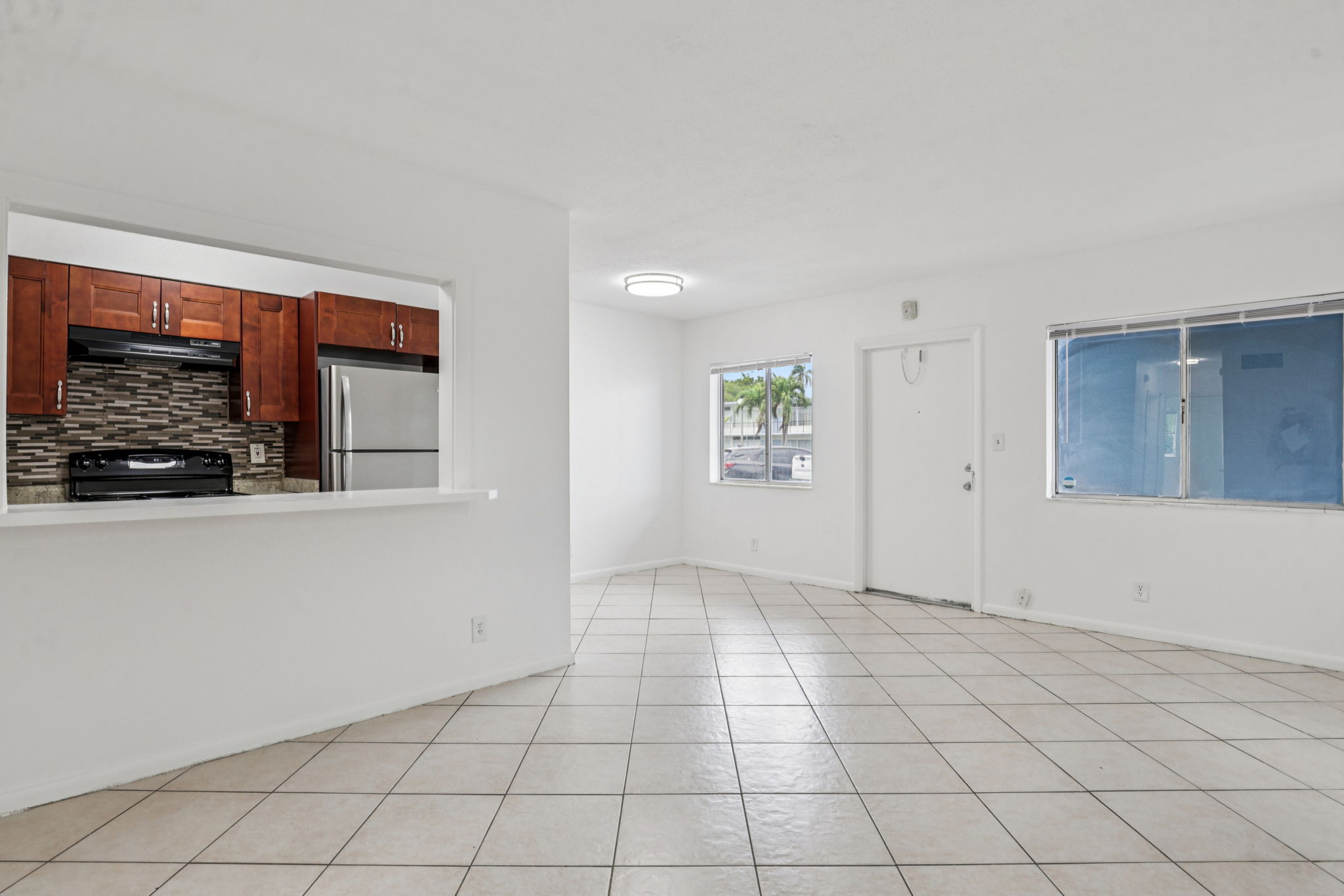 NE 38th St-Apt 7-S1704-006