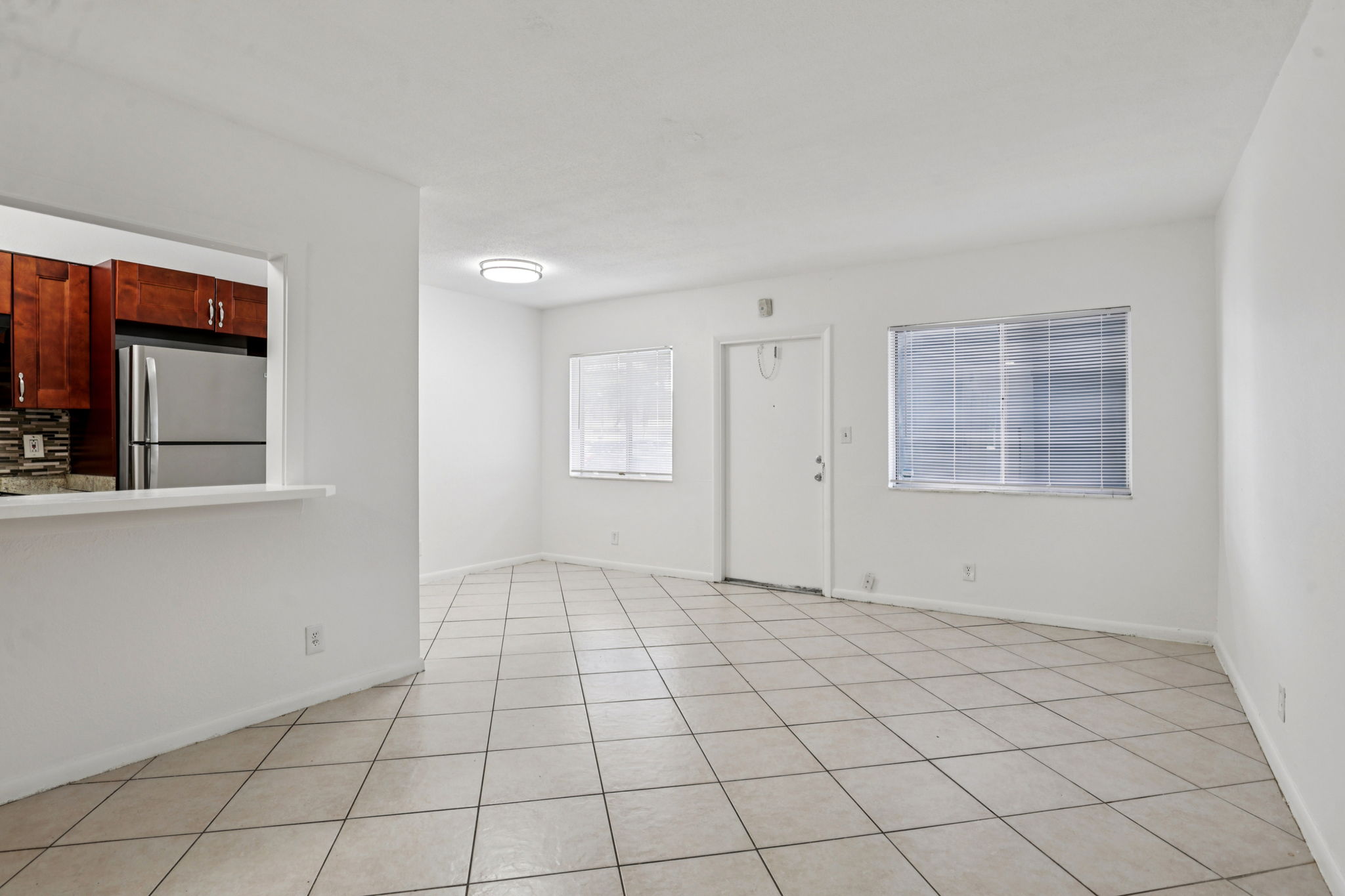 NE 38th St-Apt 7-S1704-008