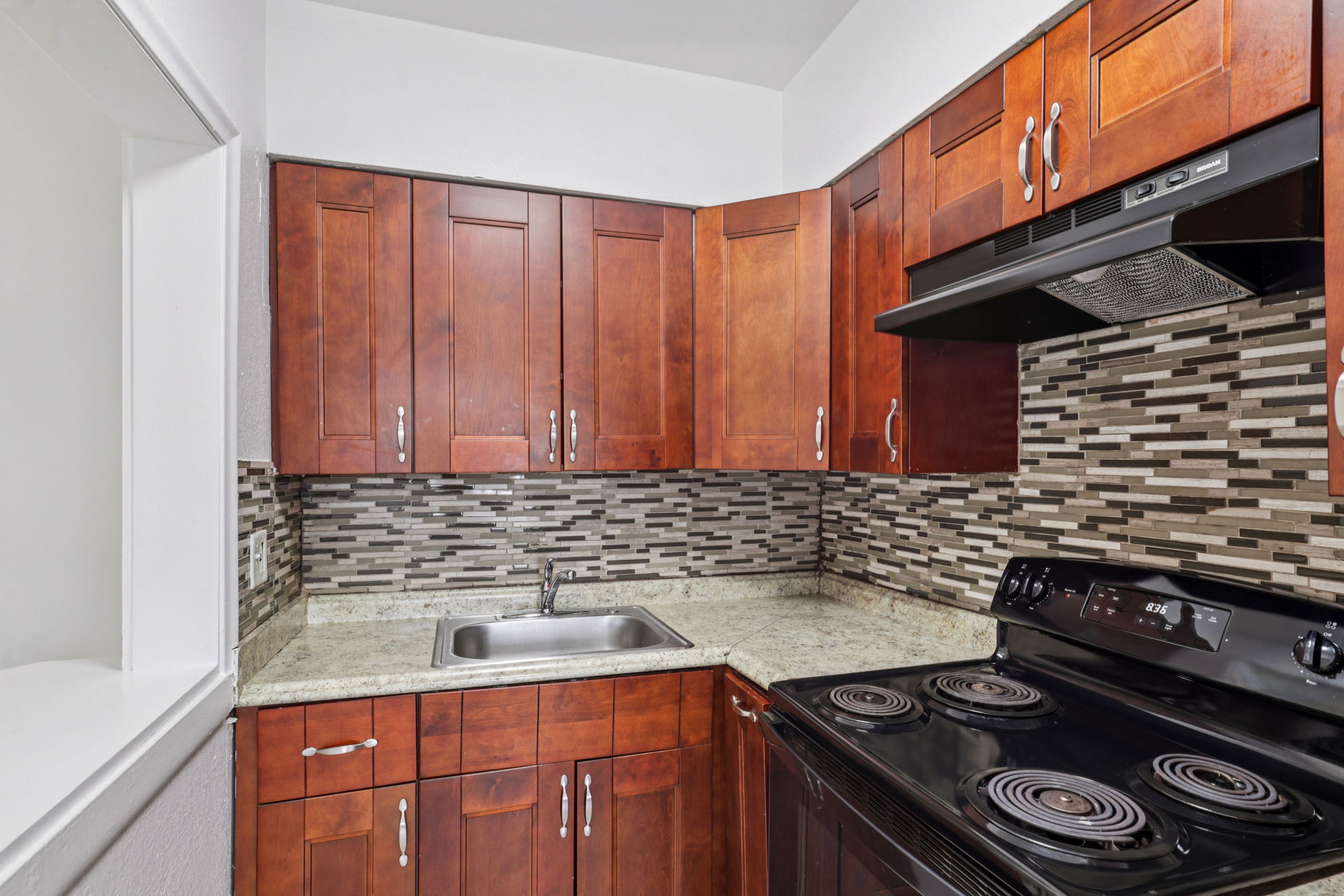 NE 38th St-Apt 7-S1704-014
