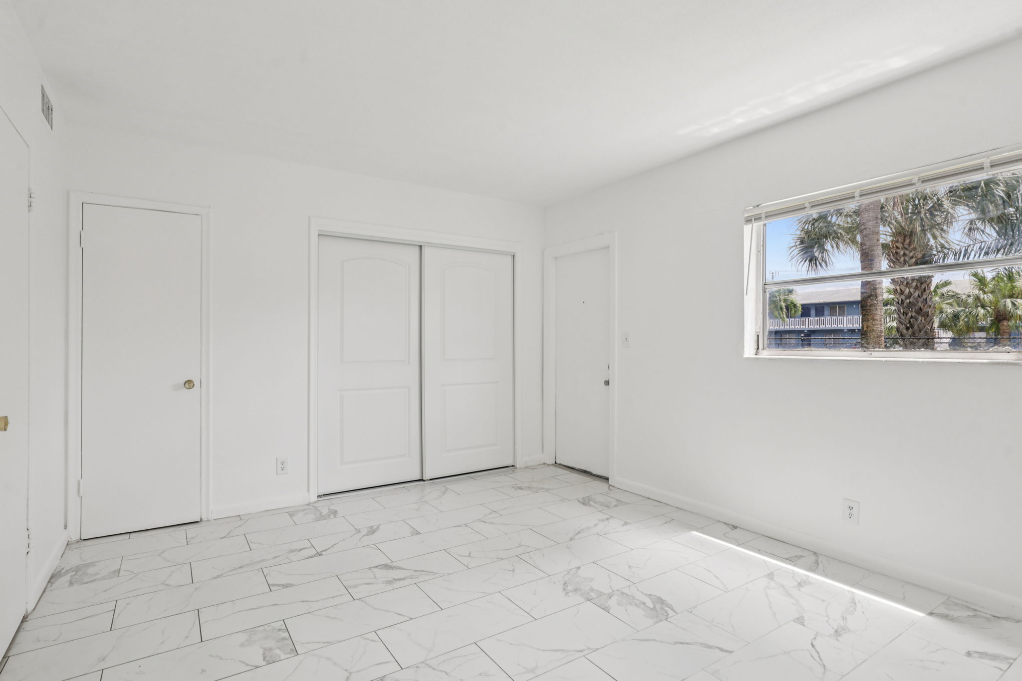 NE 38th St-Apt 7-S1704-021