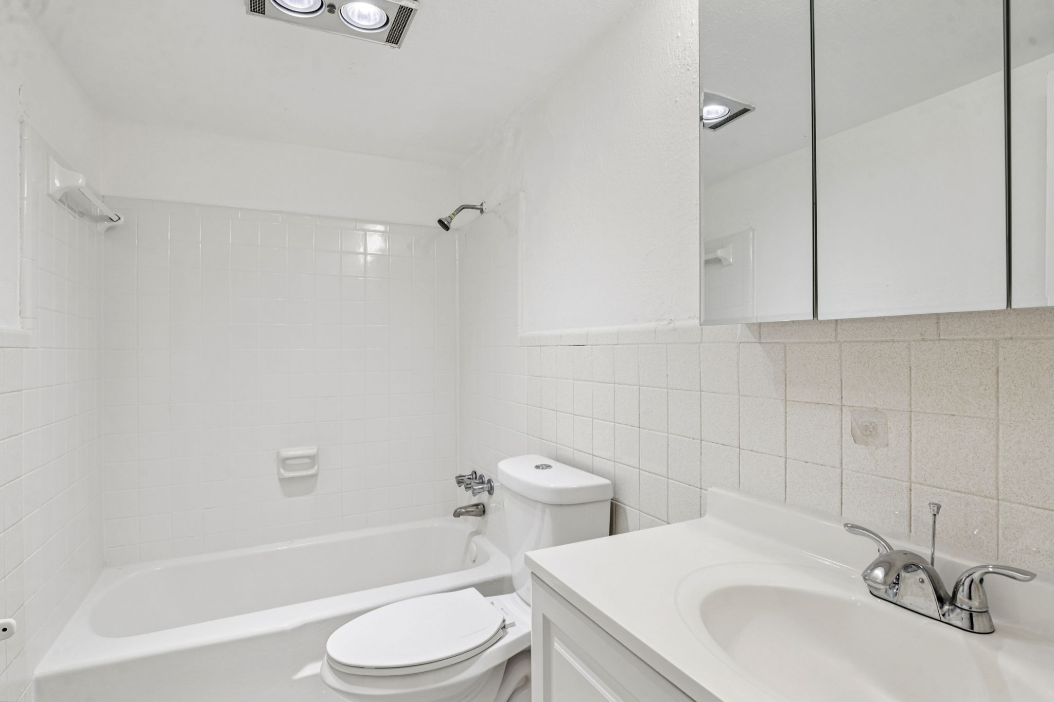 NE 38th St-Apt 7-S1704-023