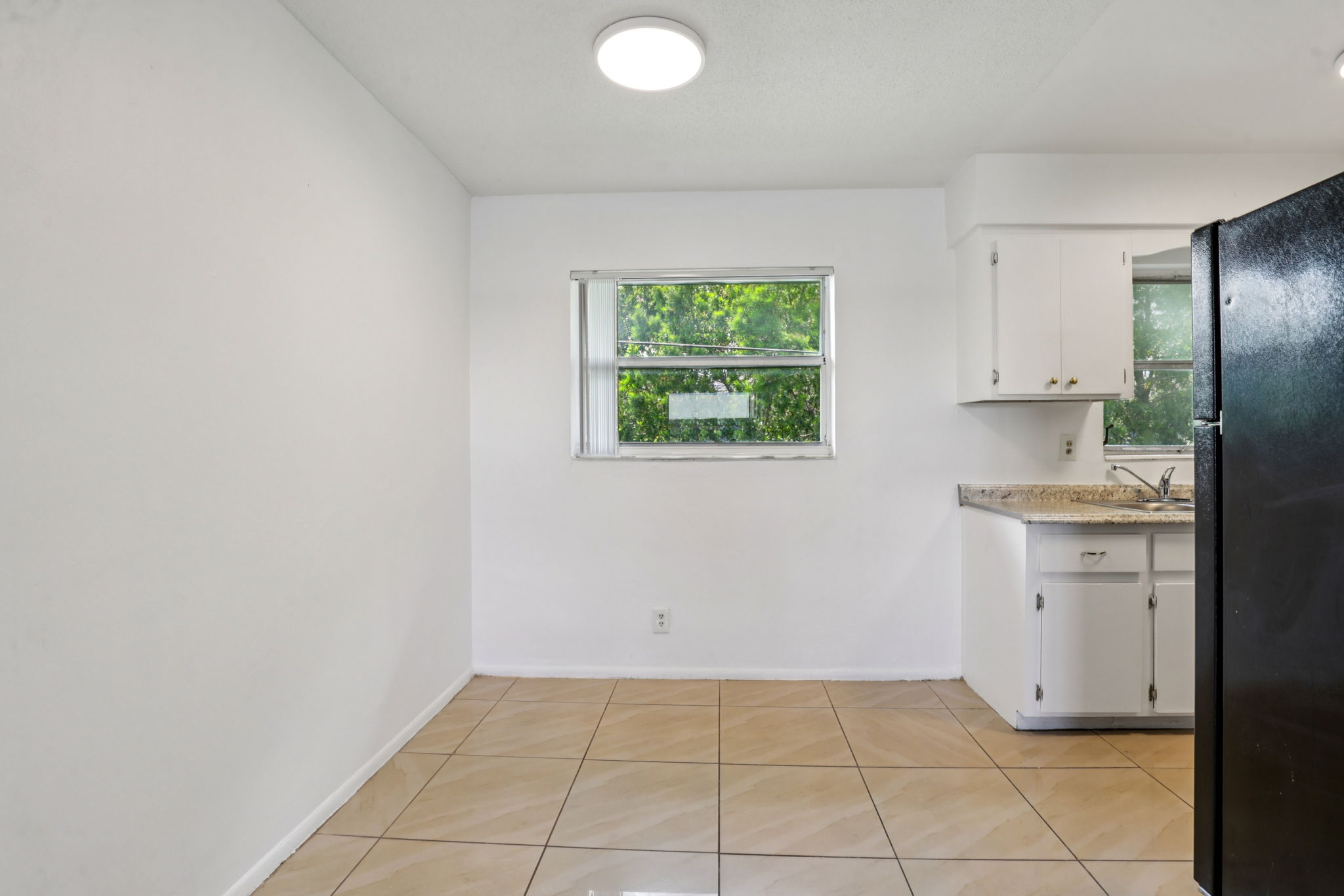 NE 38th St-Apt 14-S1704-010