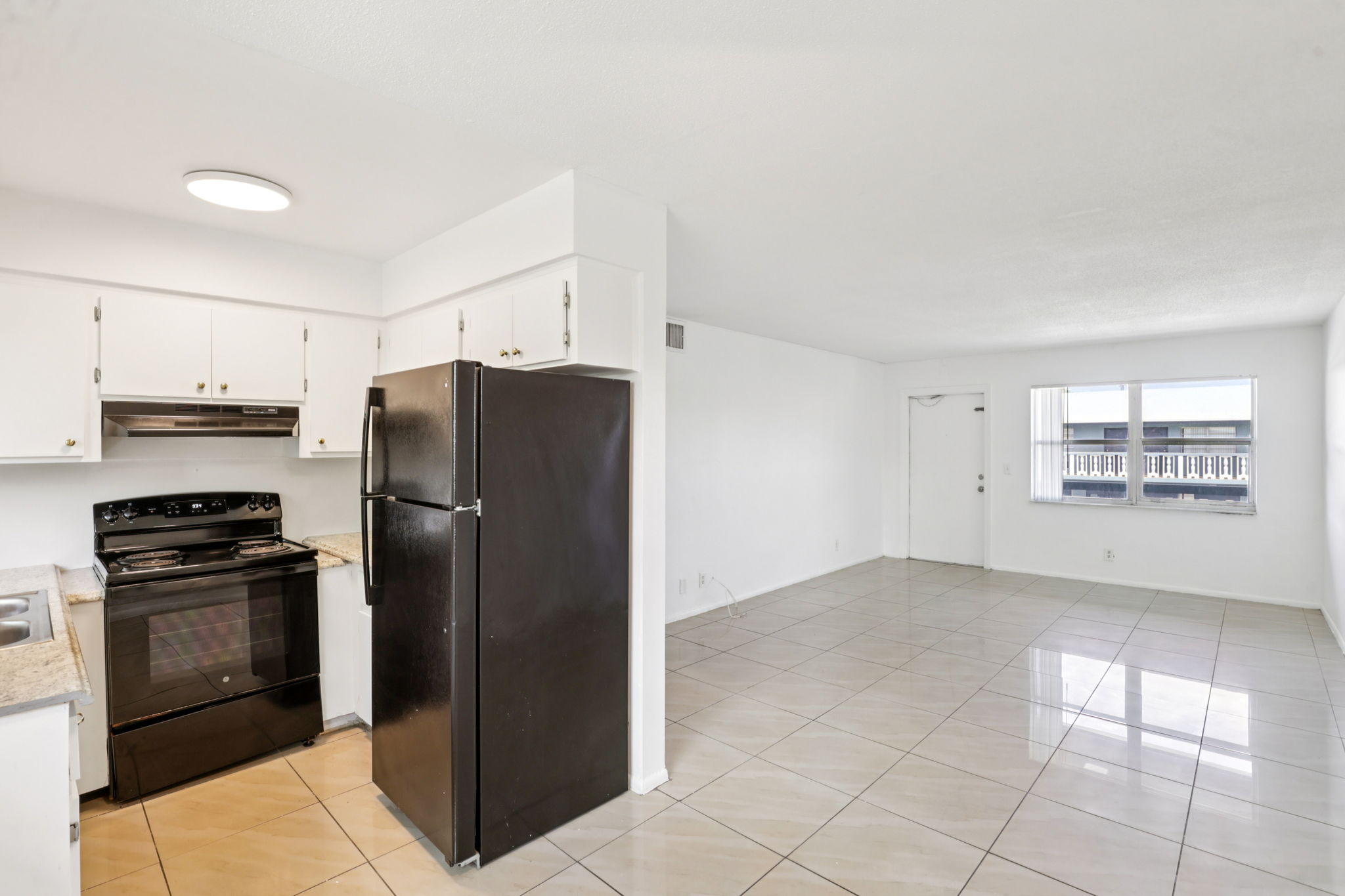 NE 38th St-Apt 14-S1704-013