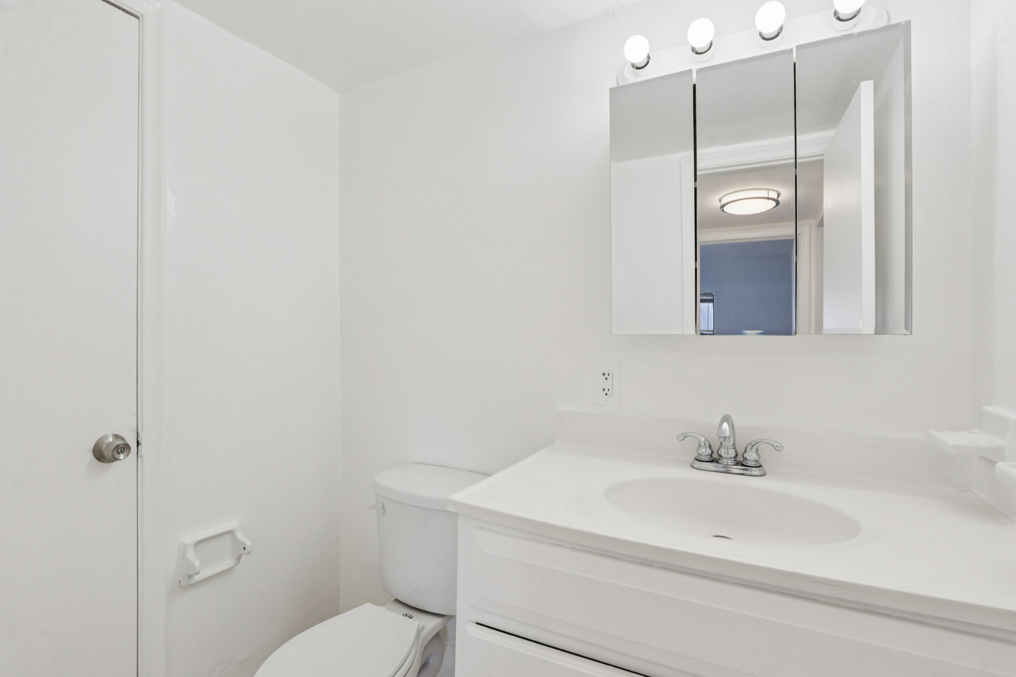 NE 38th St-Apt 35-S1704-022