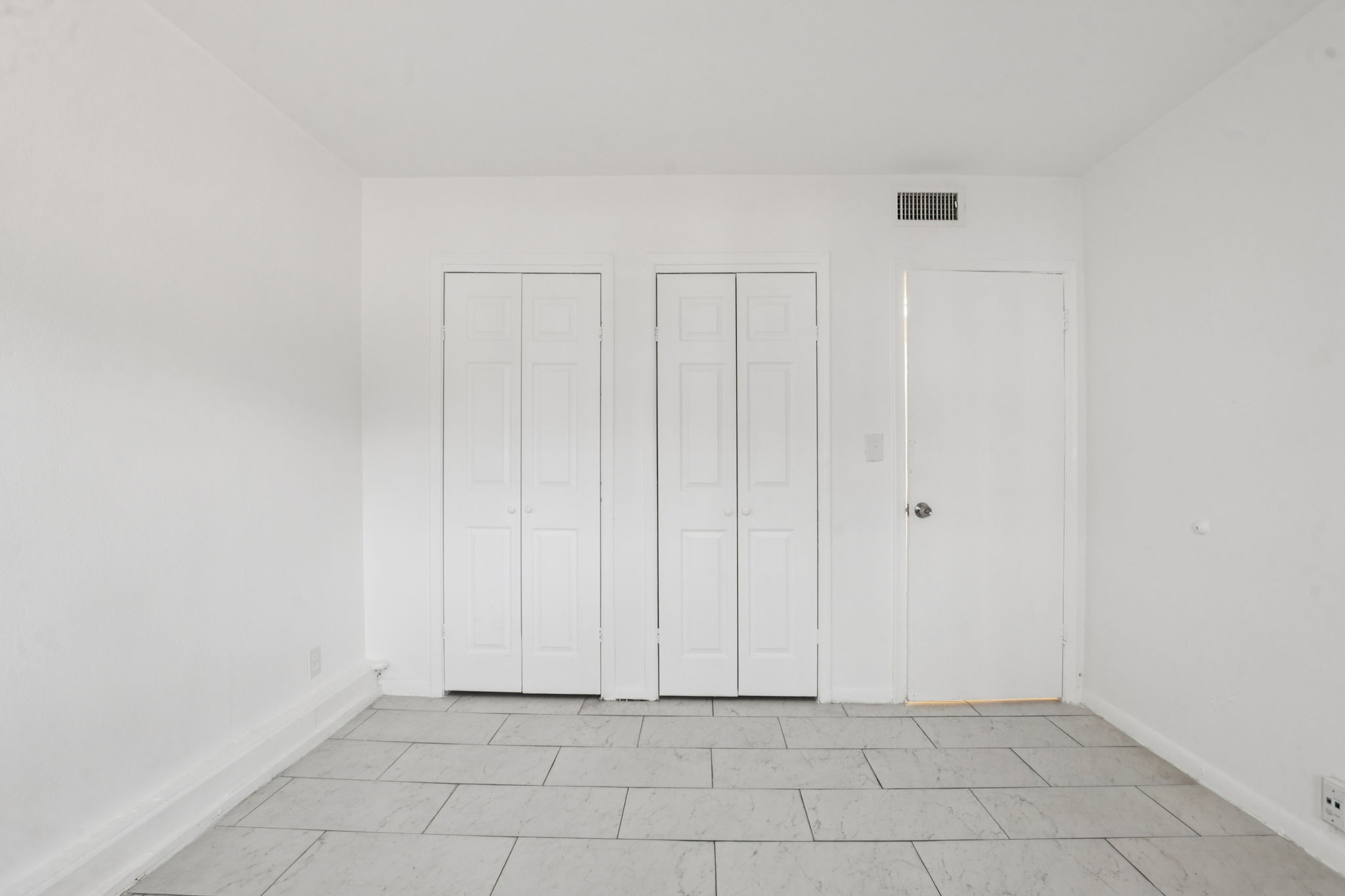 NE 38th St-Apt 35-S1704-025
