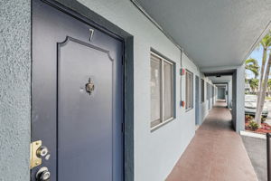 NE 38th St-Apt 7-S1704-001