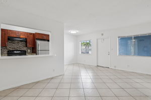 NE 38th St-Apt 7-S1704-006