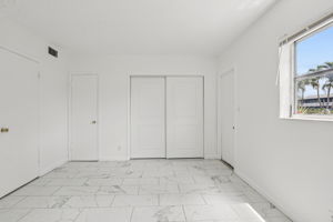 NE 38th St-Apt 7-S1704-022